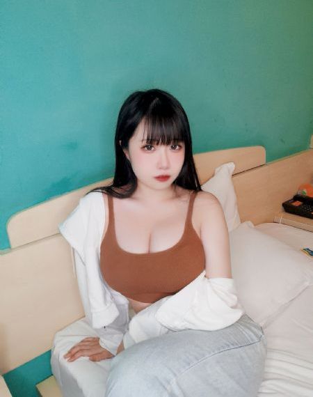 粉色视频在线播放
